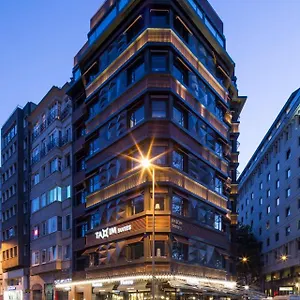 4* Hotel Taxim Residences