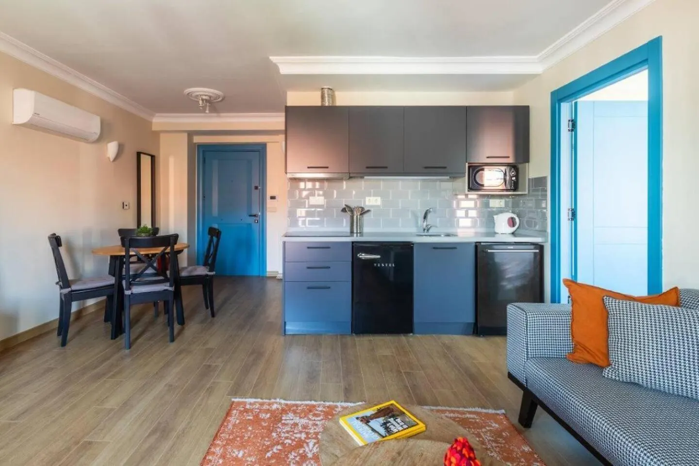 Gorgeous Airy 2Bd2Bath Bosphorus Views! #358 Apartment Istanbul