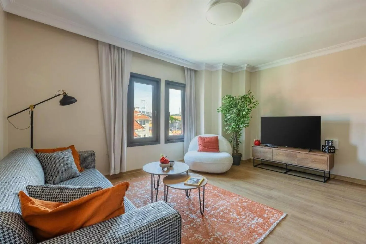 Gorgeous Airy 2Bd2Bath Bosphorus Views! #358 Apartment Istanbul 0*,  Turkey