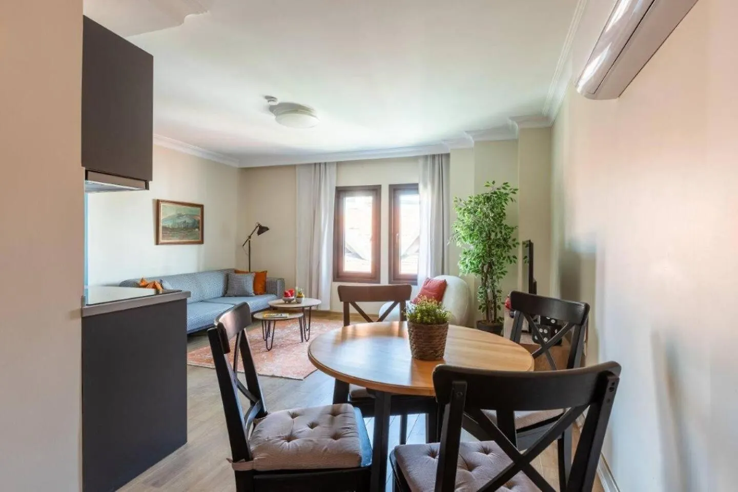 Gorgeous Airy 2Bd2Bath Bosphorus Views! #358 Apartment Istanbul
